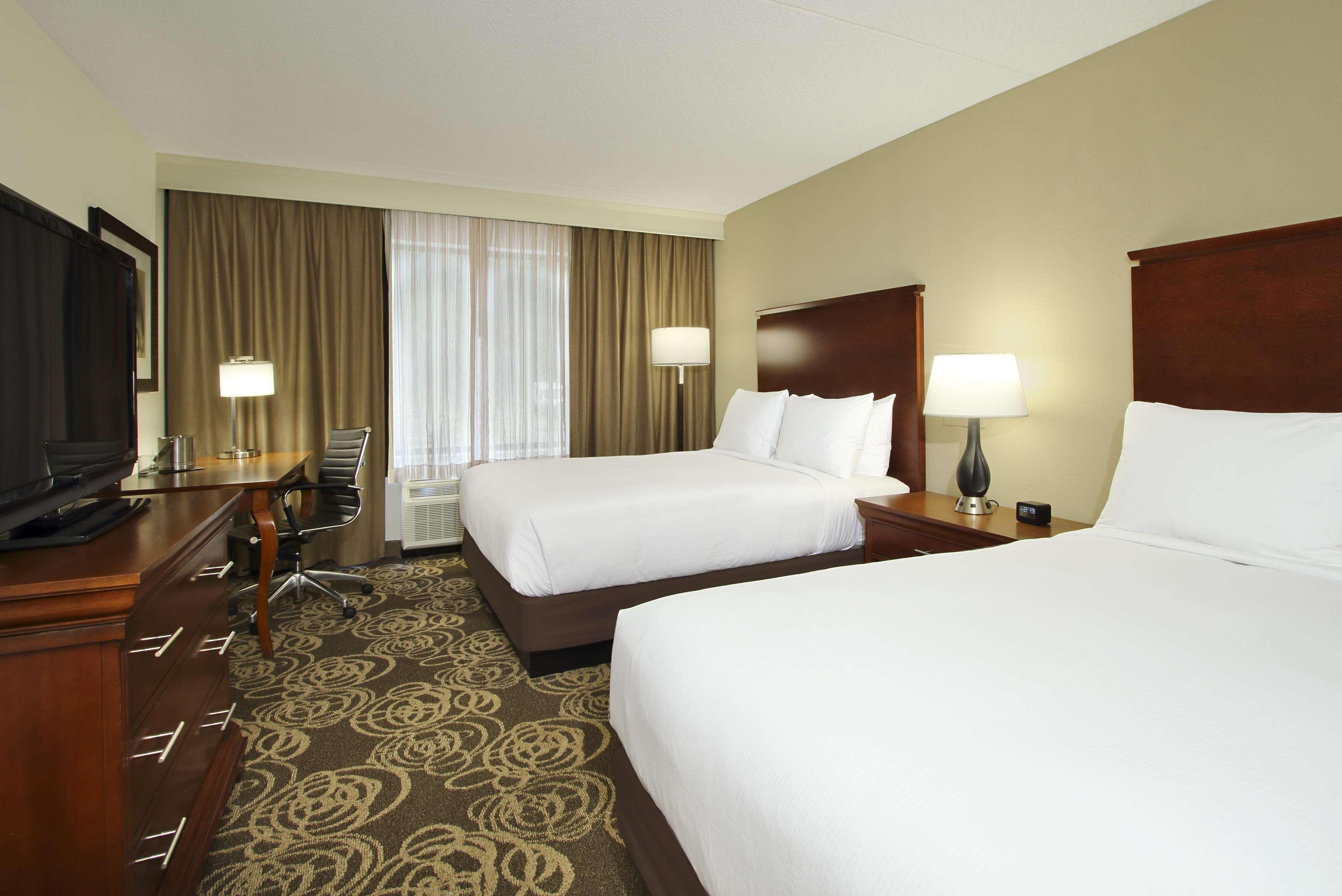 Doubletree By Hilton Mahwah Hotel Exterior foto